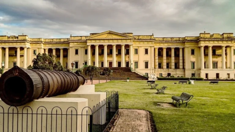 hazarduari palace